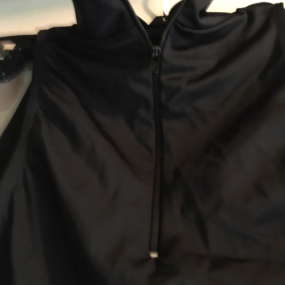 Zipper back crop top - Picture 3 of 4